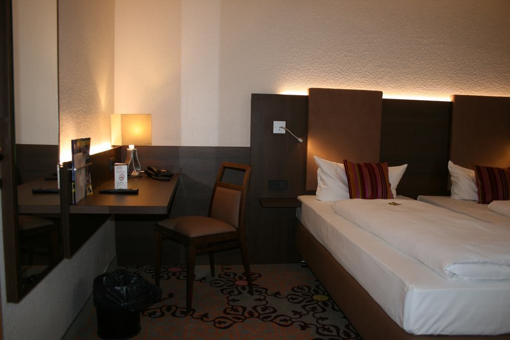 Hotel Parqeo Im A66 Gelnhausen Exteriér fotografie