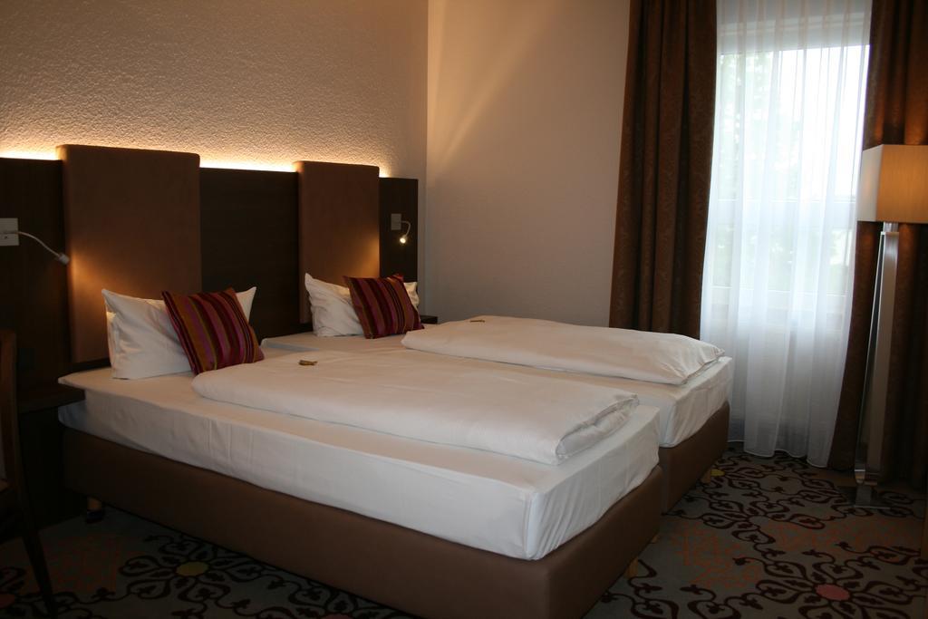 Hotel Parqeo Im A66 Gelnhausen Exteriér fotografie