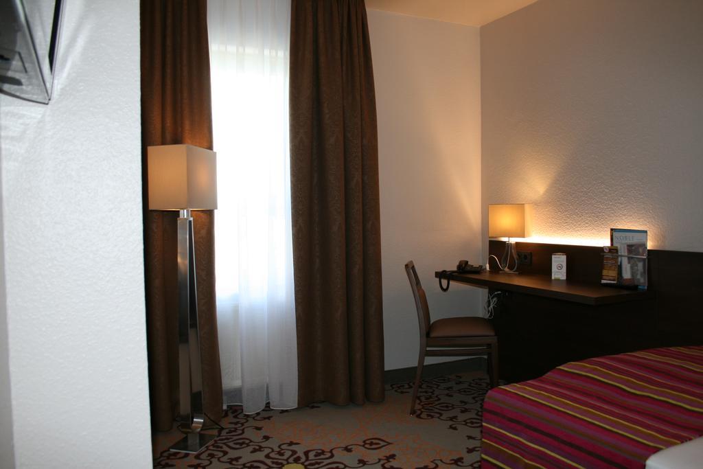 Hotel Parqeo Im A66 Gelnhausen Exteriér fotografie