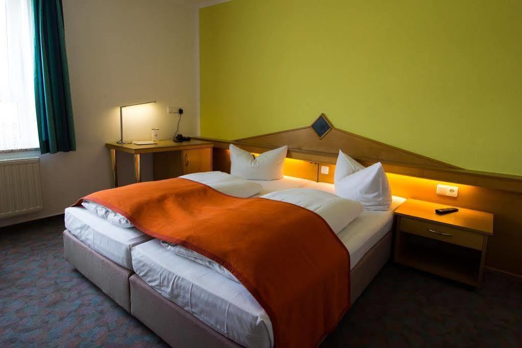 Hotel Parqeo Im A66 Gelnhausen Exteriér fotografie